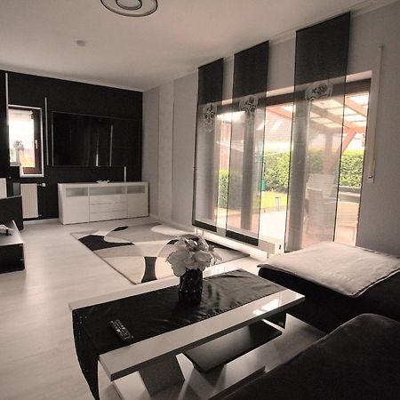 Zum Kaeutzchen 120Qm Ferienhaus 8 Personen 4 Schlafzimmer Nossentiner Huette Ngoại thất bức ảnh