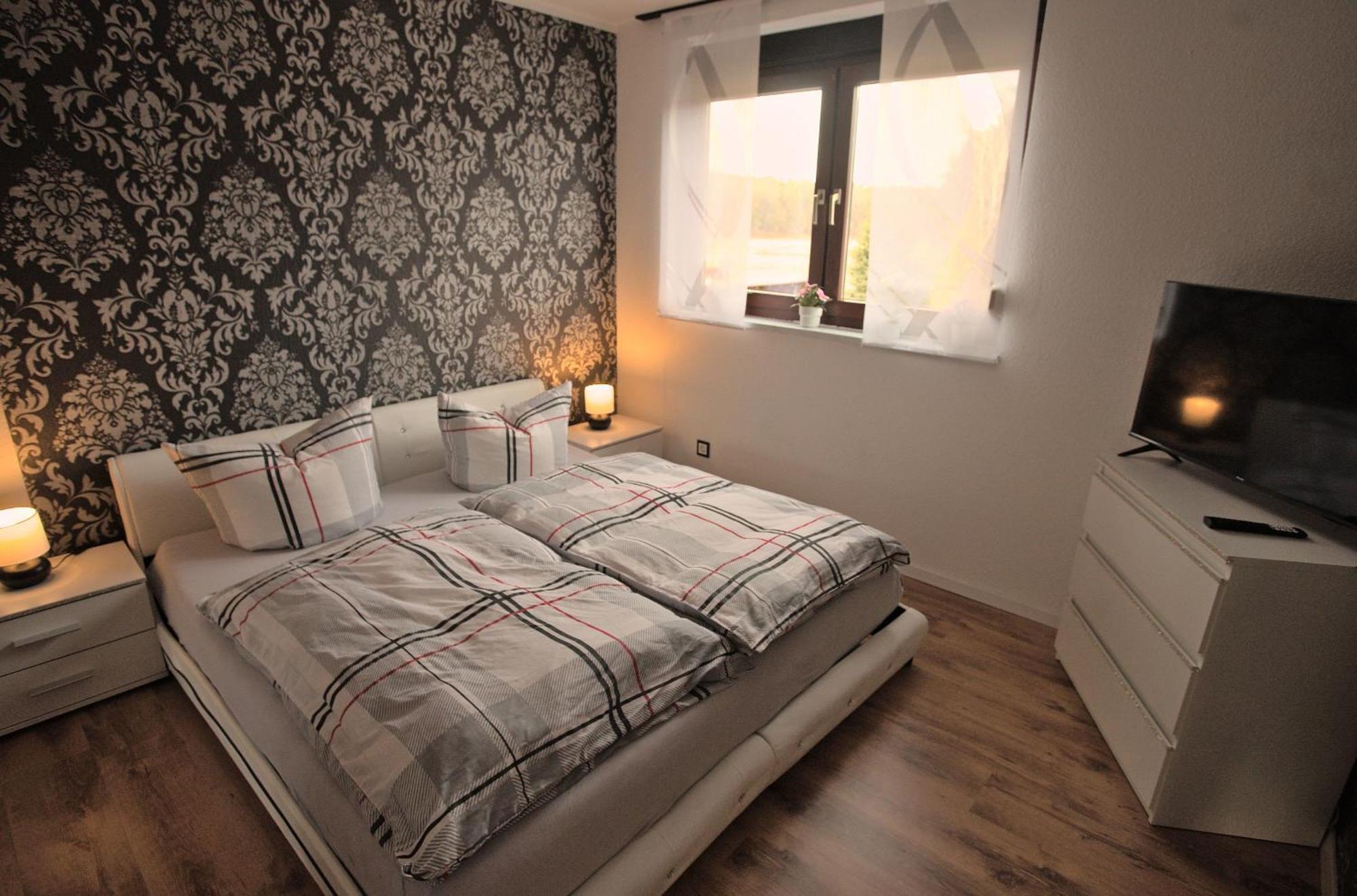 Zum Kaeutzchen 120Qm Ferienhaus 8 Personen 4 Schlafzimmer Nossentiner Huette Ngoại thất bức ảnh