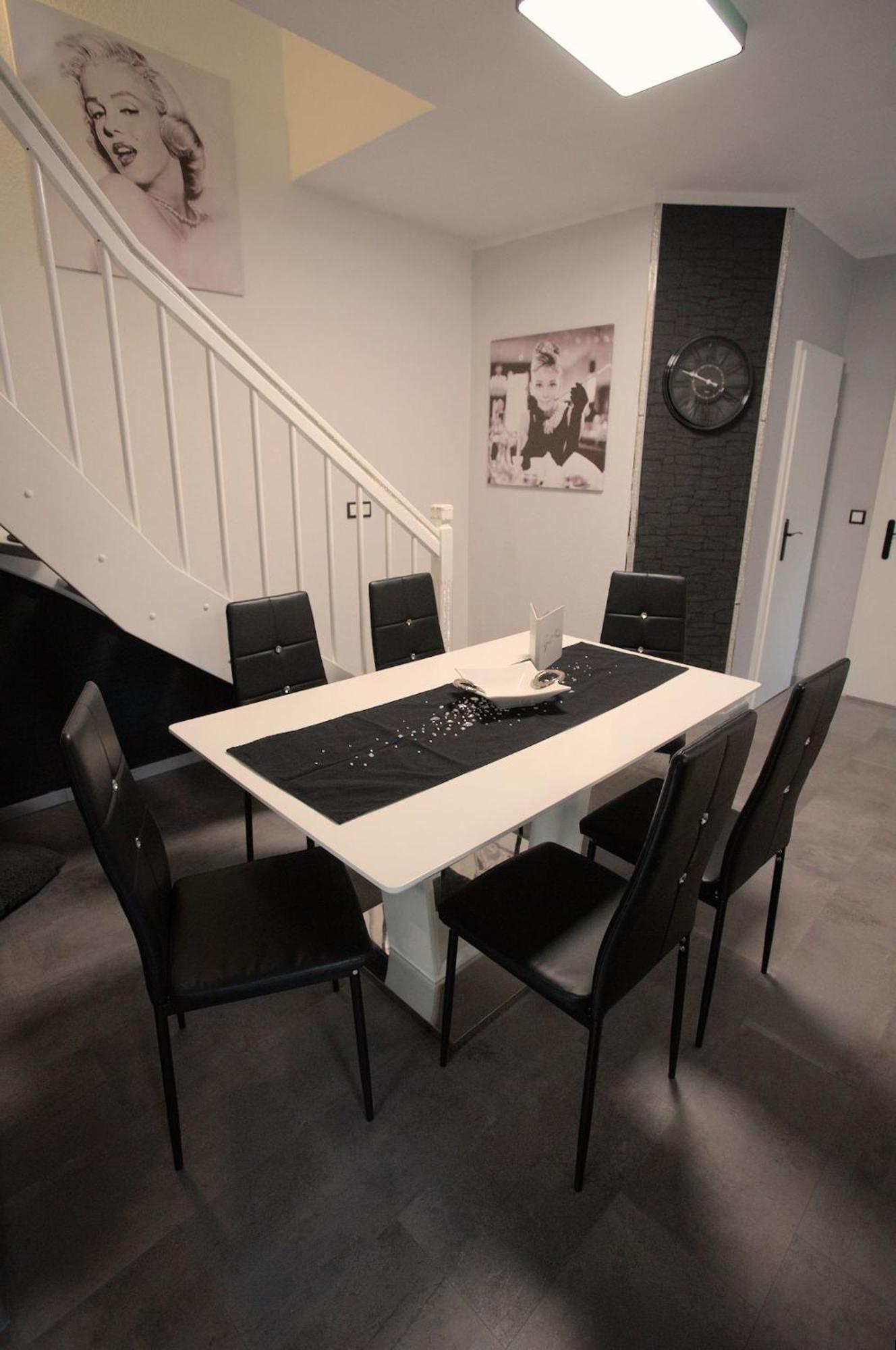 Zum Kaeutzchen 120Qm Ferienhaus 8 Personen 4 Schlafzimmer Nossentiner Huette Ngoại thất bức ảnh