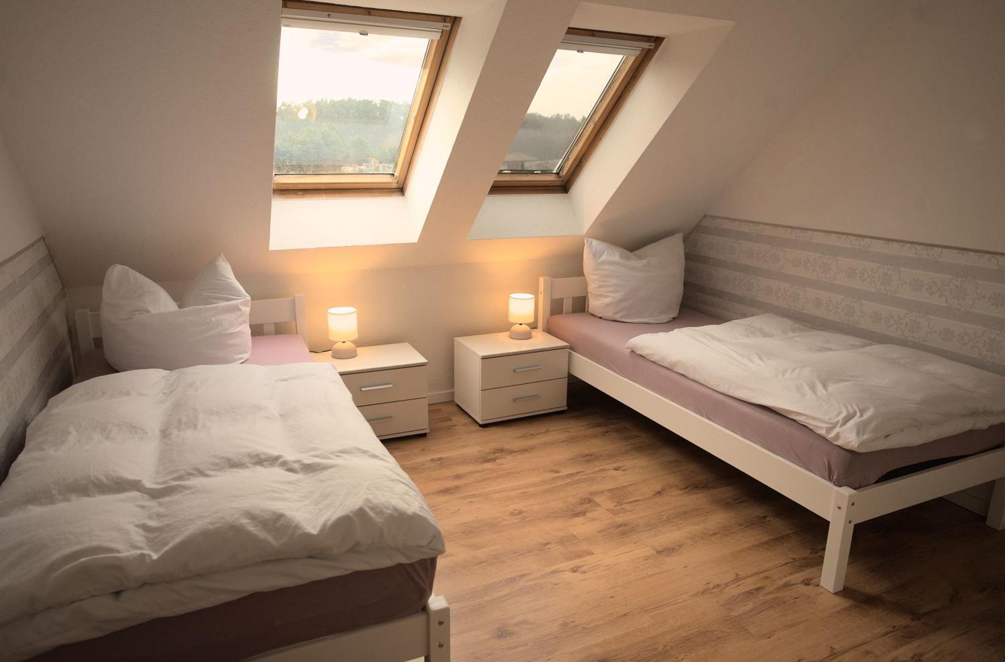 Zum Kaeutzchen 120Qm Ferienhaus 8 Personen 4 Schlafzimmer Nossentiner Huette Ngoại thất bức ảnh